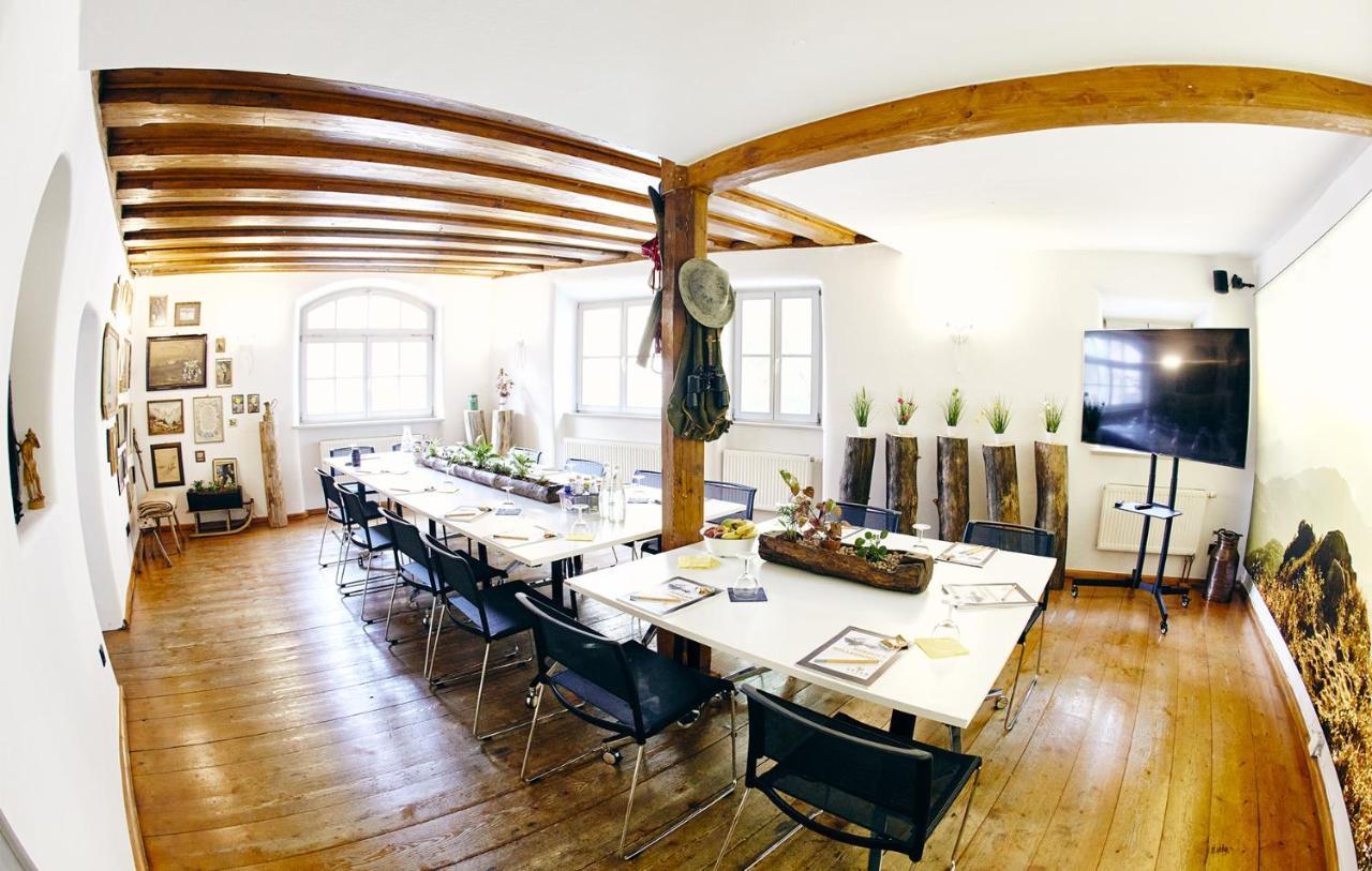 Hotel Elch Nuremberg ภายนอก รูปภาพ