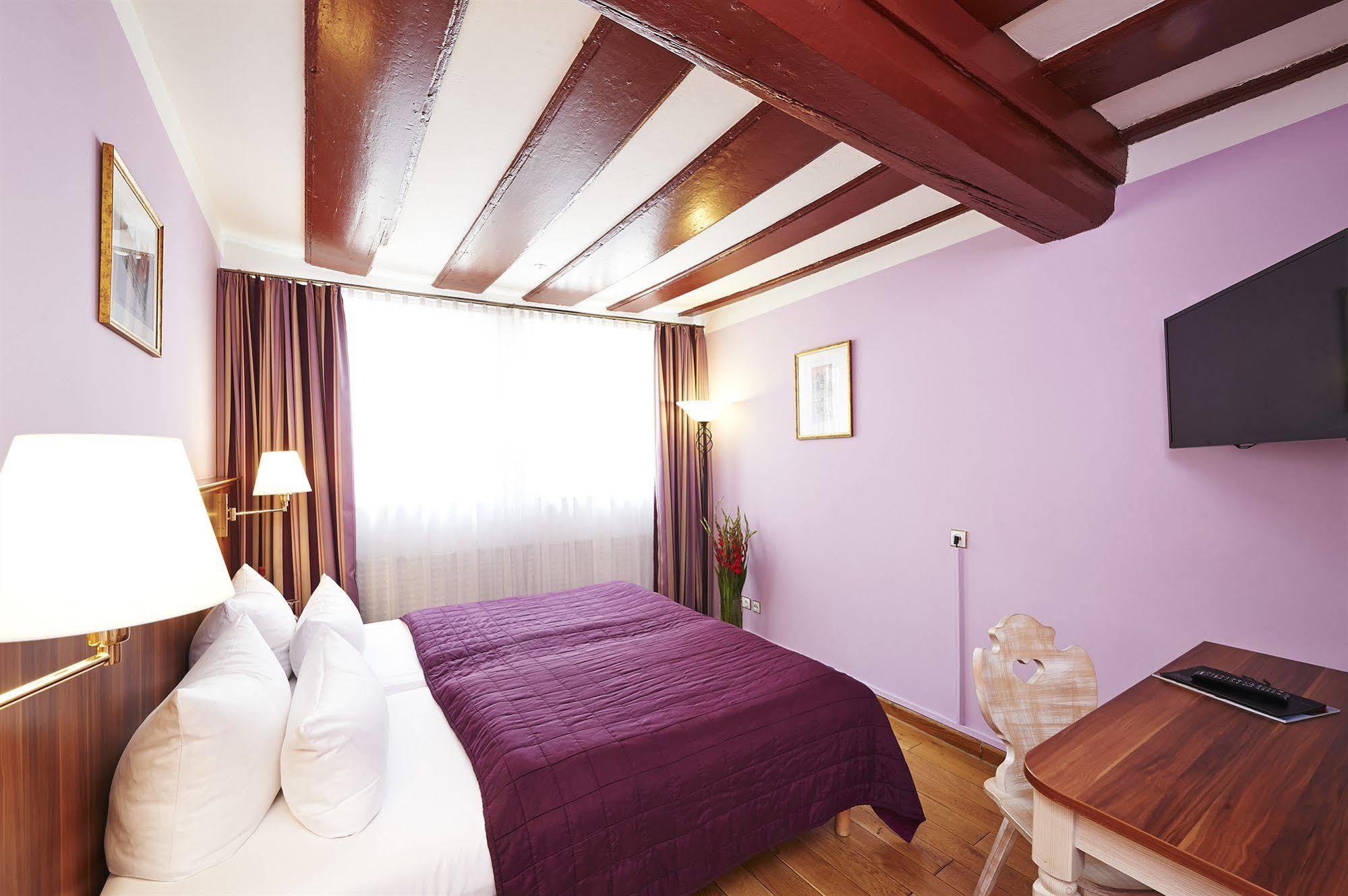 Hotel Elch Nuremberg ภายนอก รูปภาพ