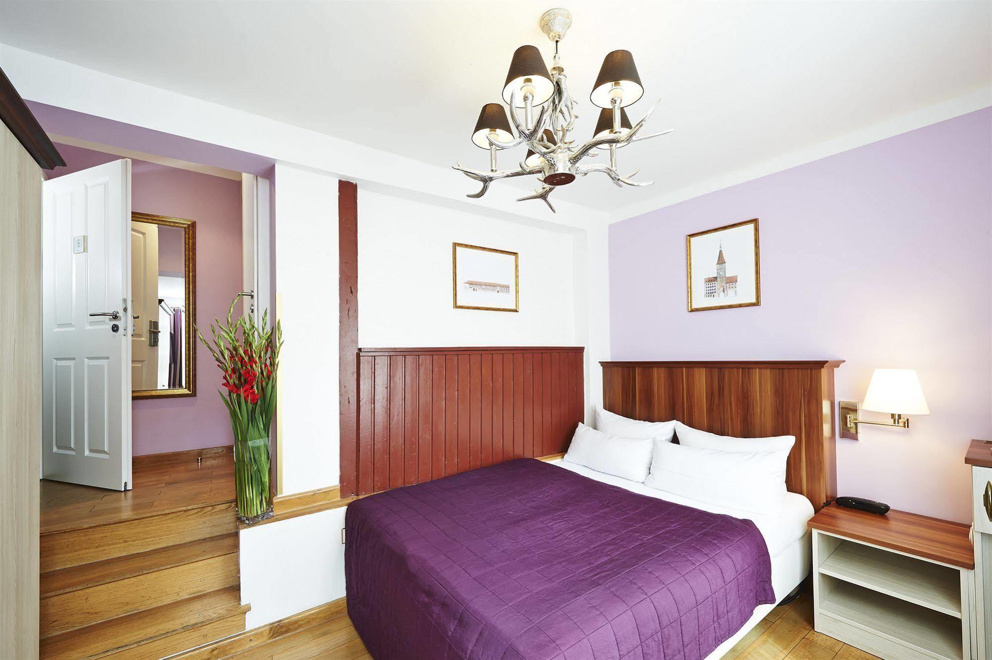 Hotel Elch Nuremberg ภายนอก รูปภาพ