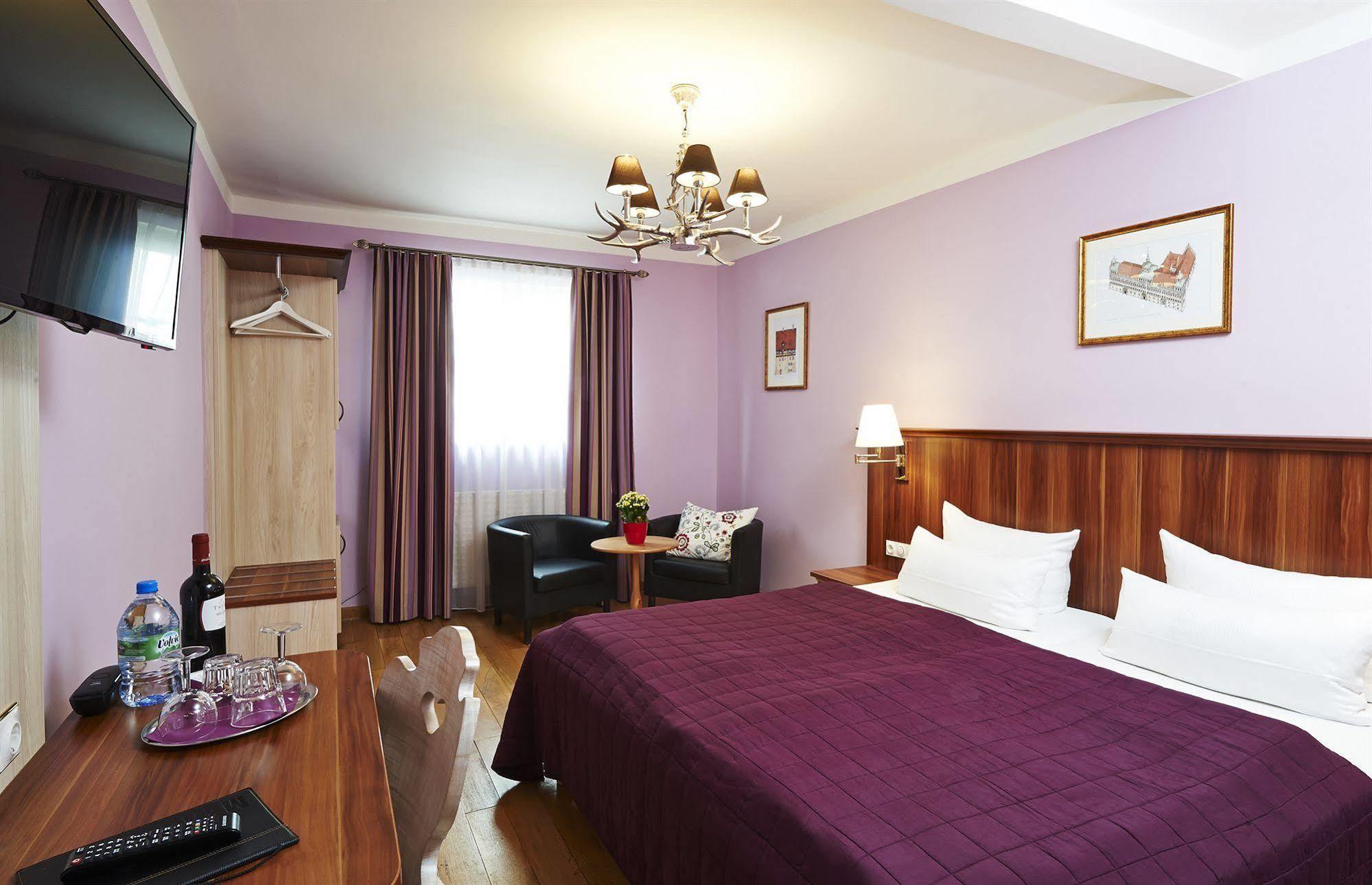 Hotel Elch Nuremberg ภายนอก รูปภาพ