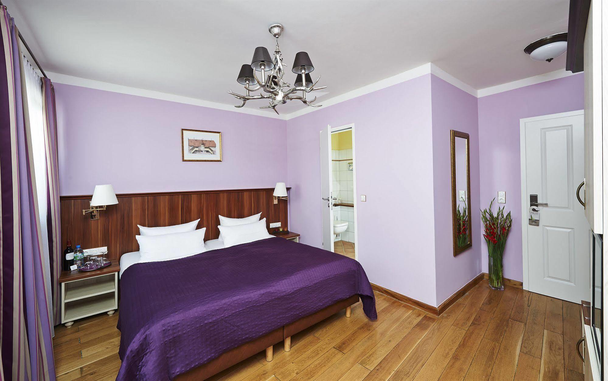 Hotel Elch Nuremberg ภายนอก รูปภาพ